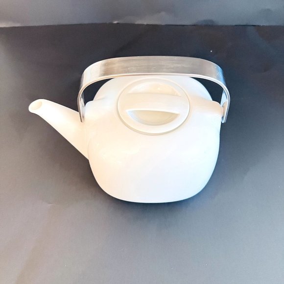 NEW Vintage Simple Modern Rosenthal White Suomi Teapot / Studio Line / Timo Sarp - Picture 2 of 6